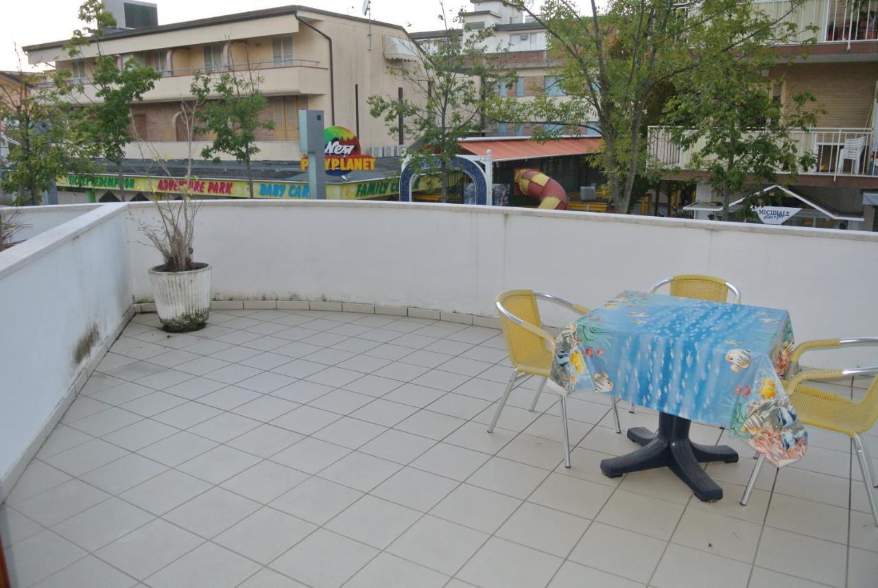 Condominio Maria Lignano Sabbiadoro Luaran gambar