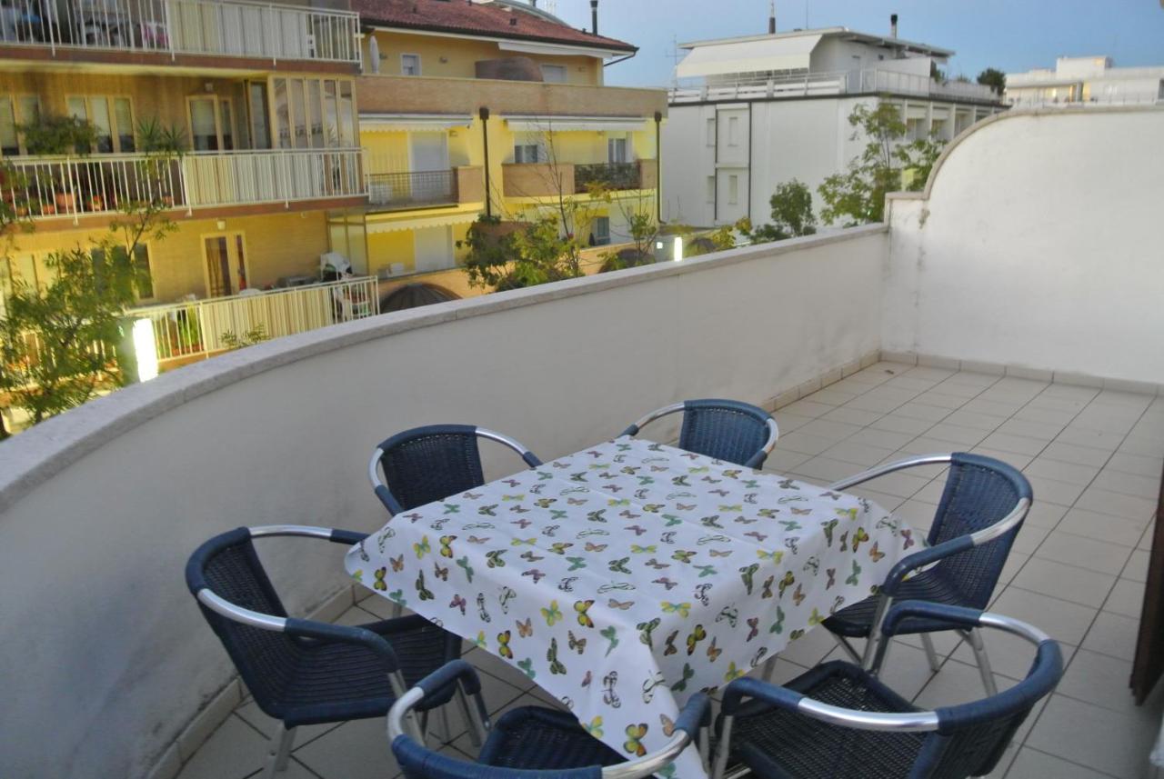 Condominio Maria Lignano Sabbiadoro Luaran gambar
