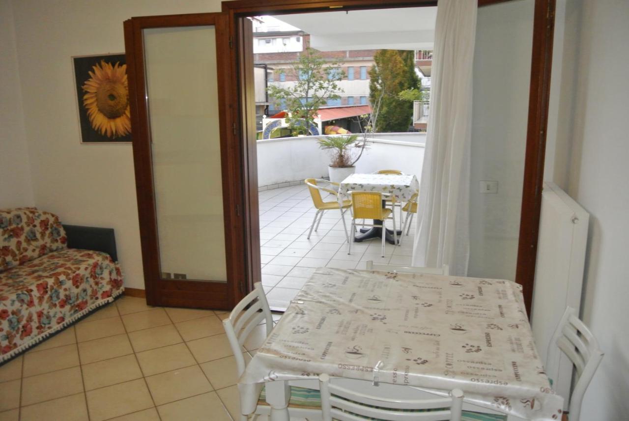 Condominio Maria Lignano Sabbiadoro Luaran gambar