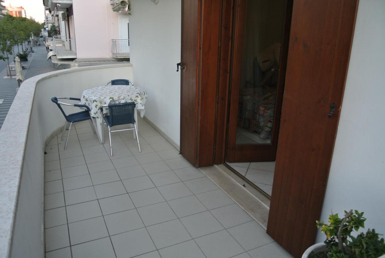 Condominio Maria Lignano Sabbiadoro Luaran gambar