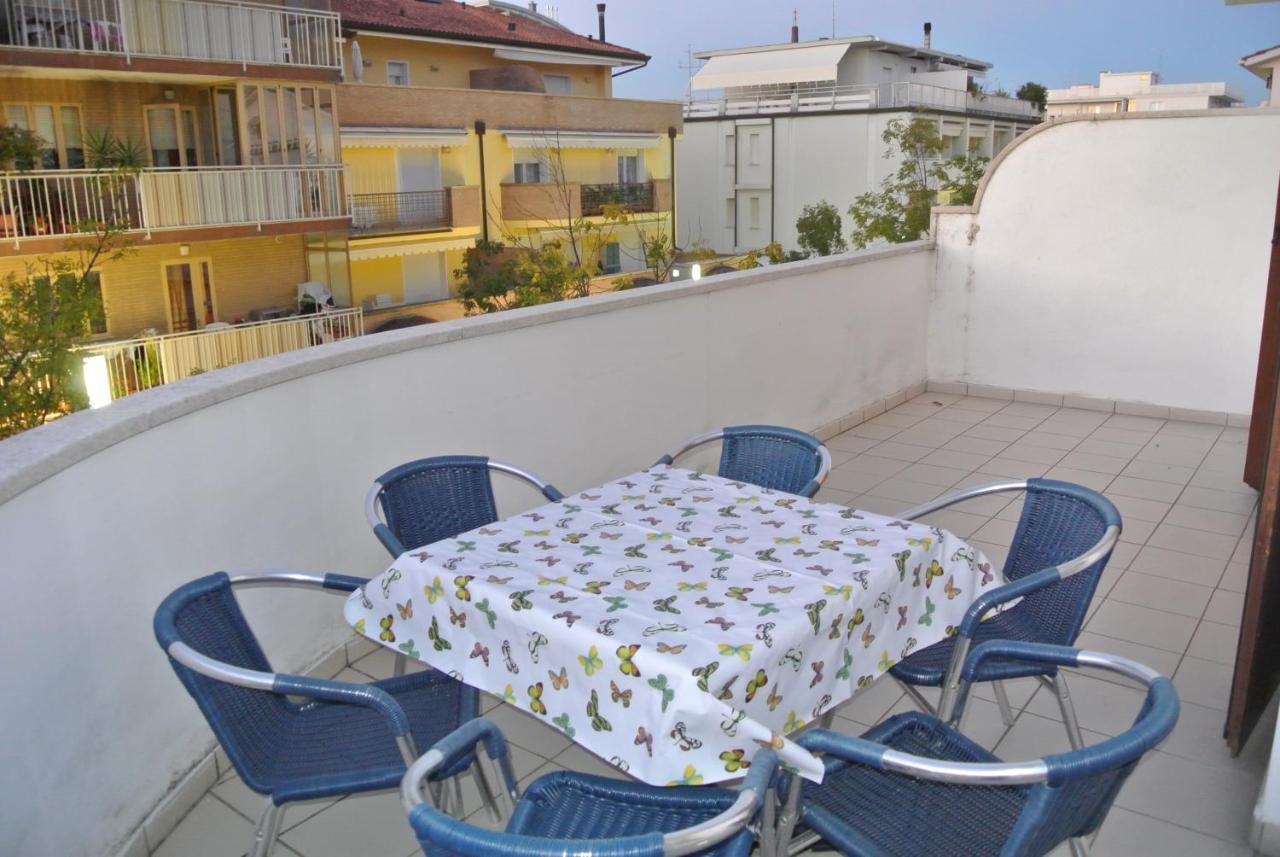 Condominio Maria Lignano Sabbiadoro Luaran gambar